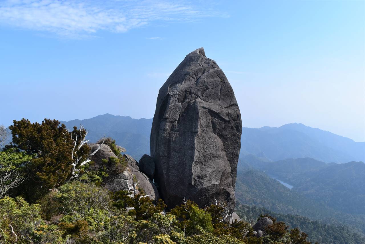 【屋久島】太忠岳登山～ヤクスギランド　山頂の神秘の巨大岩・天柱石！