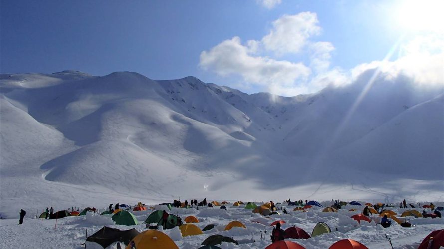 過去5年間で最高の「雪の大谷」！立山黒部アルペンルート開通